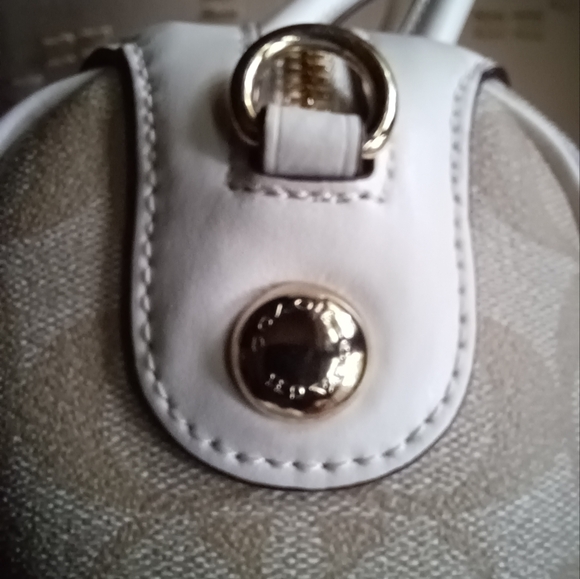 COACH MINI BENNET SATCHEL - Picture 11 of 12